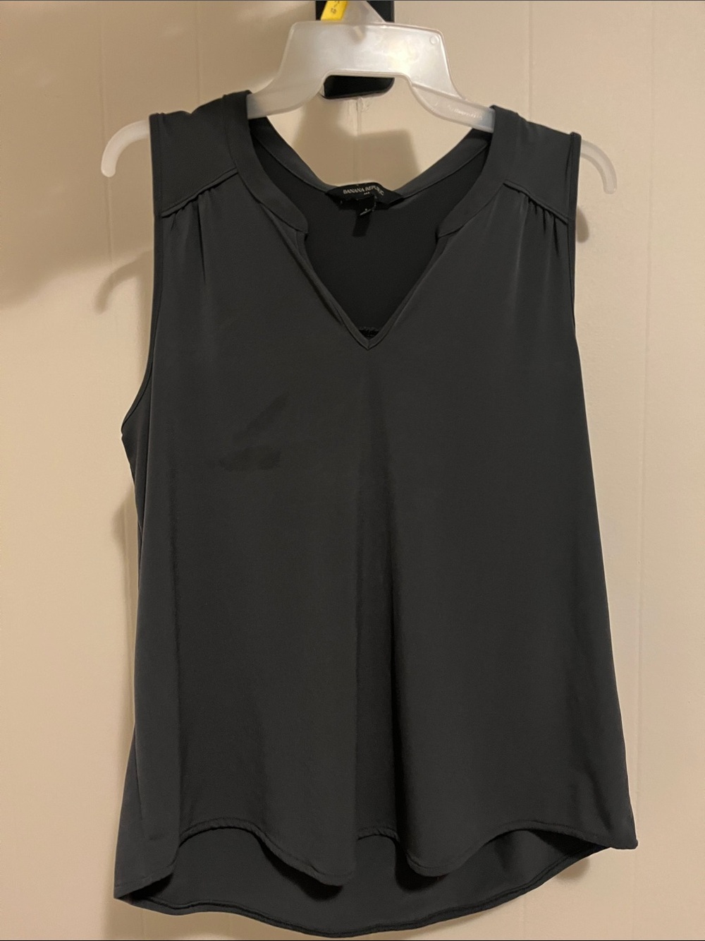 Banana Republic Black V-Neck Sleeveless Camisole